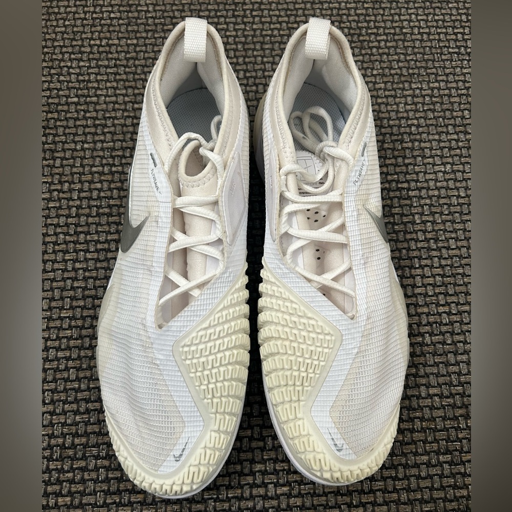 Size 10 Women’s NikeCourt React Vapor NXT White Metallic Silver Tennis shoes